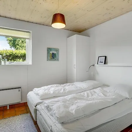 Pet Friendly In With Sauna Feriehus Sjolund
